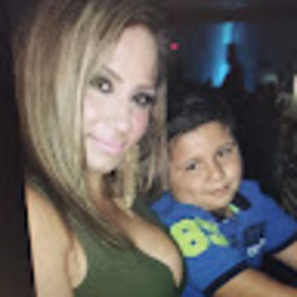 Meet your Posher, Alba - Picture 1 of 1